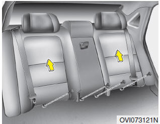3.Loosen the mounting bolts, then remove the rear seat back.